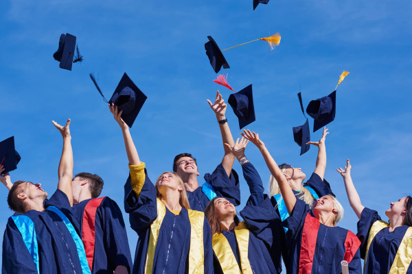 Bild zu F-1 Visum - High School Experts